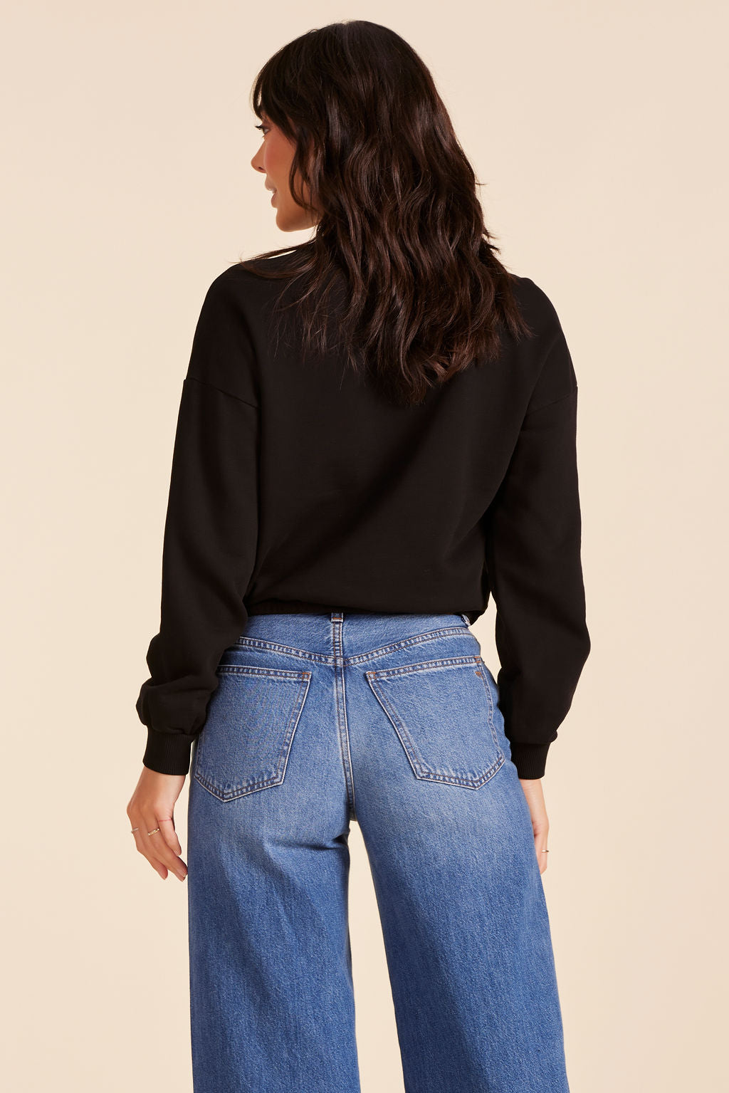 TURTLENECK BUBBLE HEM SWEATSHIRT