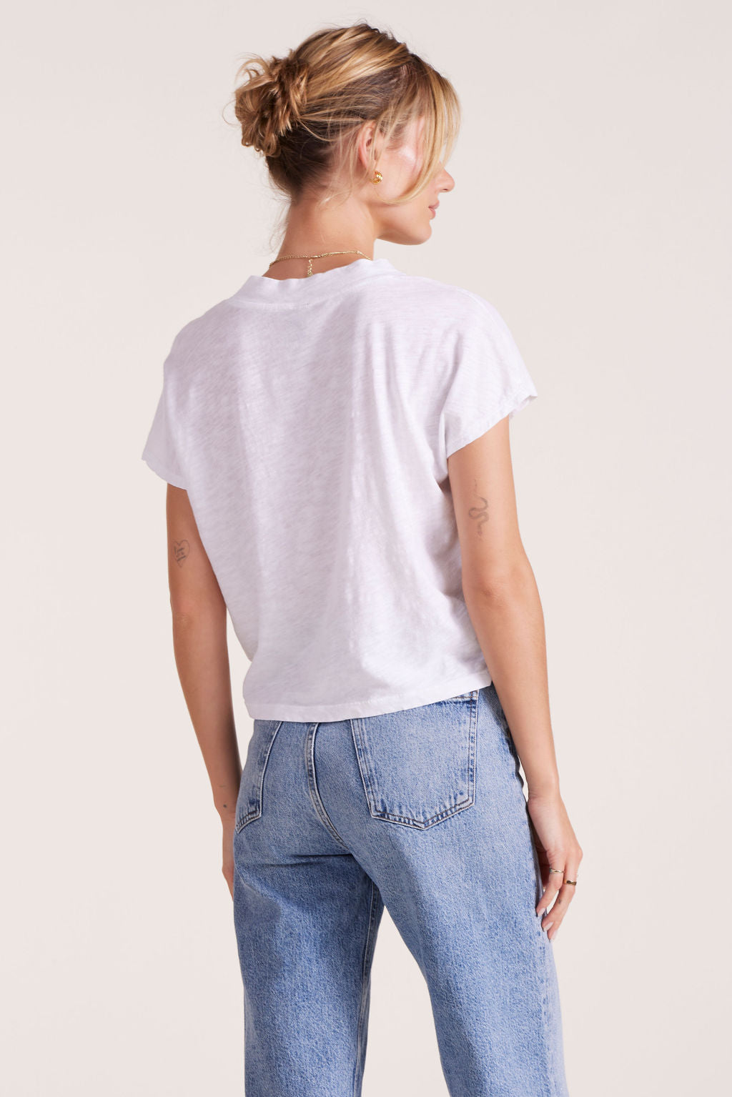 DOLMAN VNECK TEE