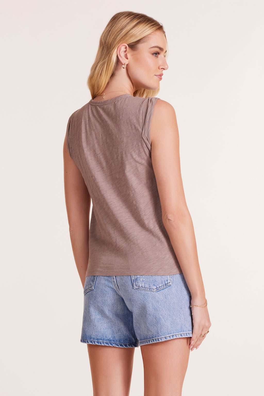 ROLL SLEEVE HENLEY