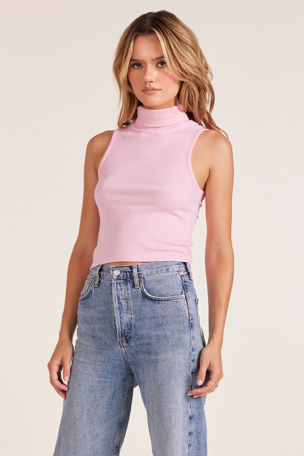 TURTLENECK TANK