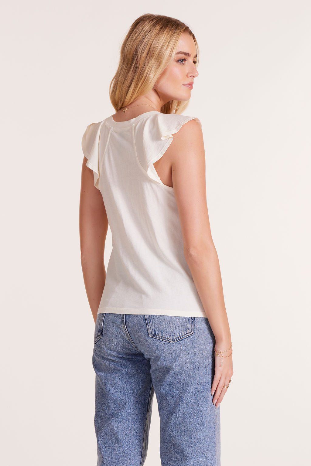 FLUTTER SLEEVE RAGLAN V-NECK TEE